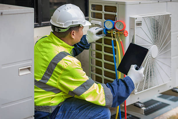 Professional Hvac technician working in Wallace, NC